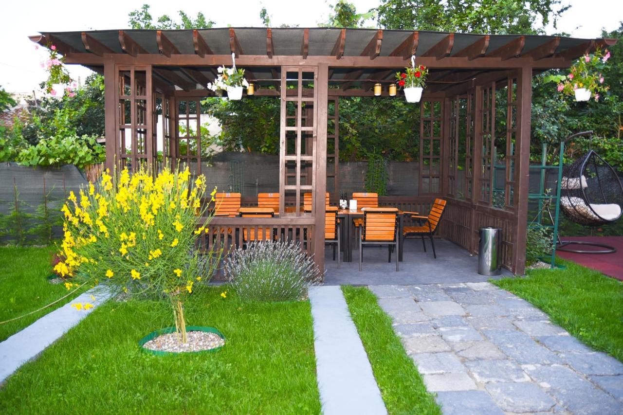 Delta Est Hotel & Restaurant Σουλινάς Εξωτερικό φωτογραφία