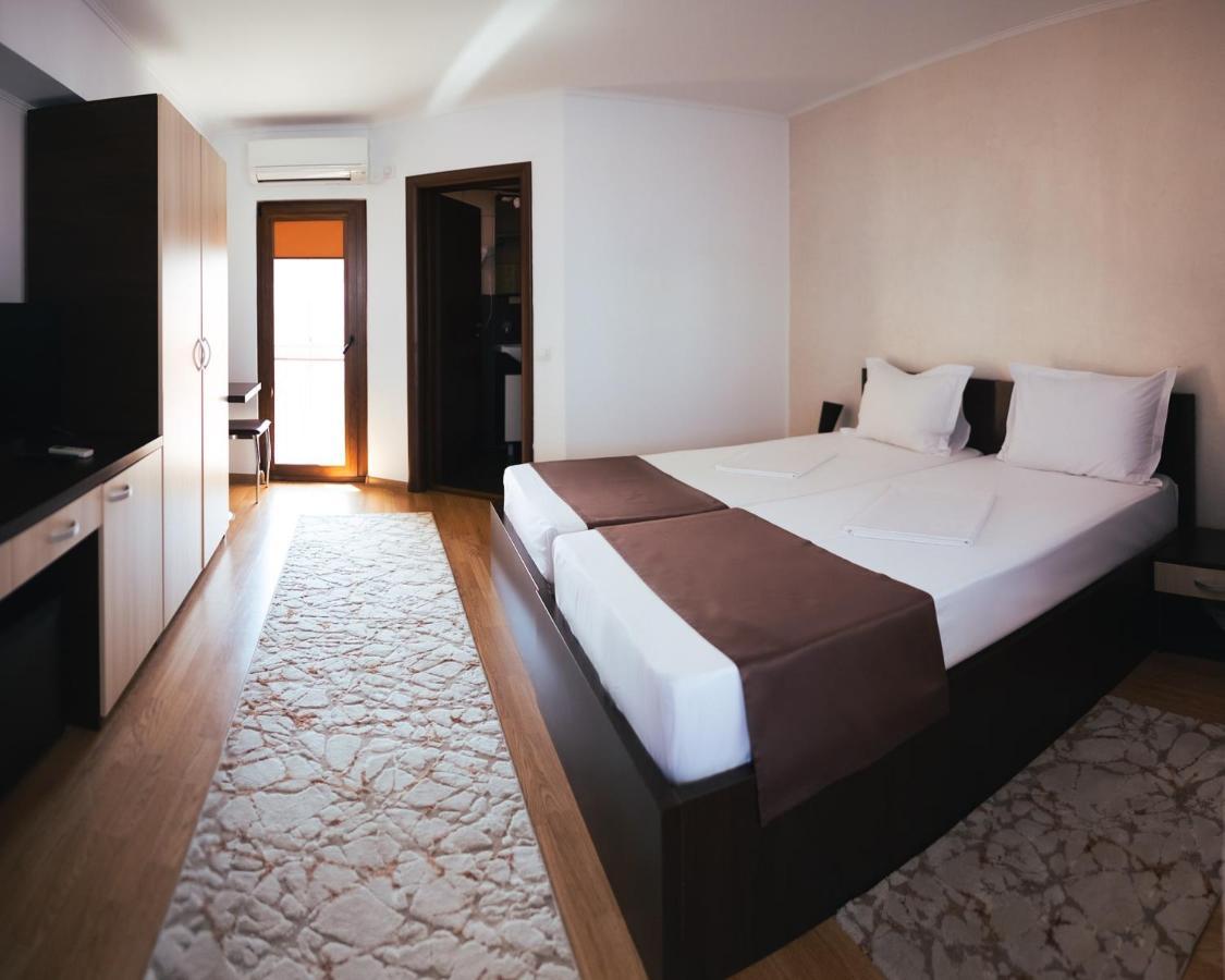 Delta Est Hotel & Restaurant Σουλινάς Εξωτερικό φωτογραφία
