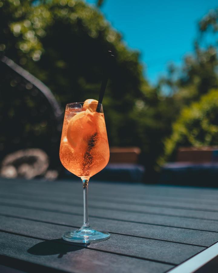 Delta Est Hotel & Restaurant Σουλινάς Εξωτερικό φωτογραφία